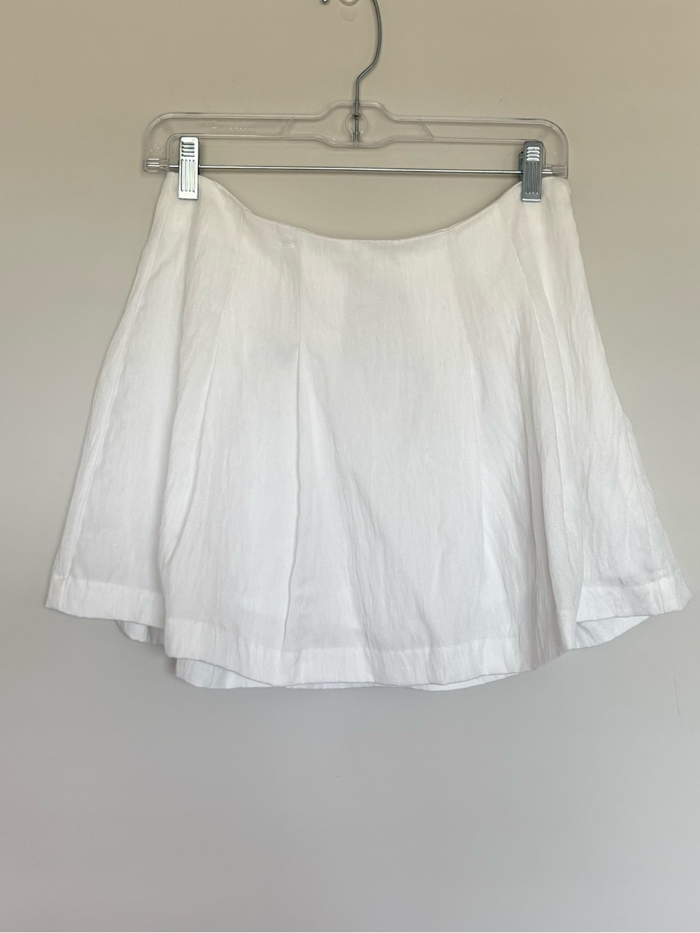 A New Day White Pleated Mini Skort Size 4 Tennis Skirt Style Short Lining